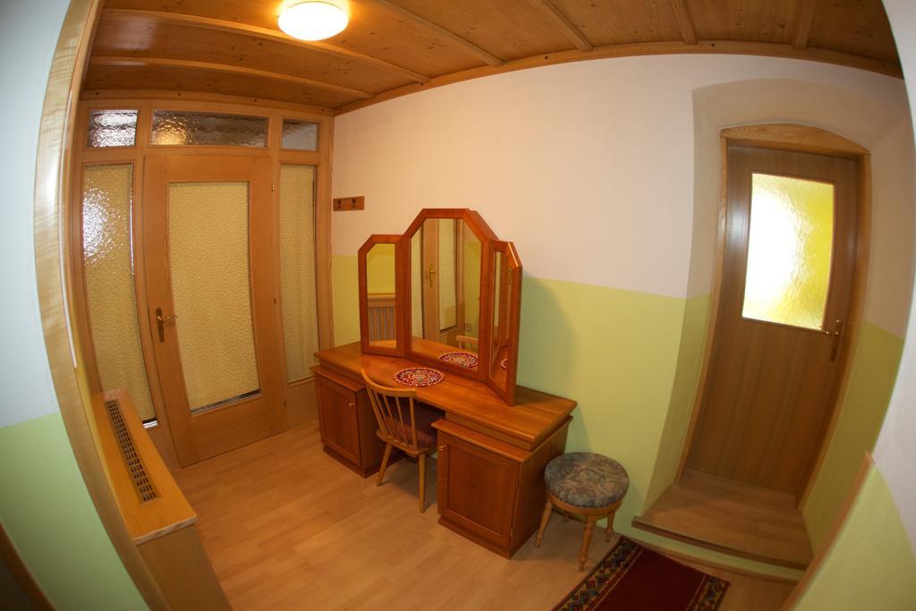 Haus Stoeffler Apartman Reisach Szoba fotó