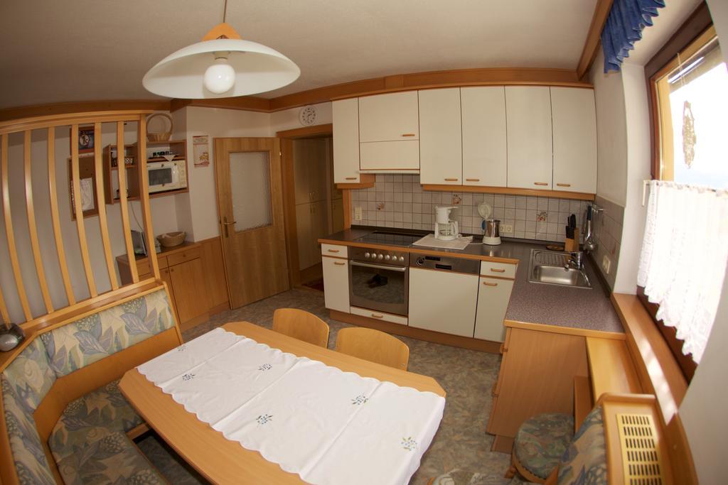 Haus Stoeffler Apartman Reisach Szoba fotó